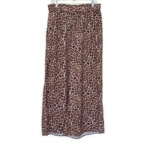 Summersalt wide leg pants, travel, trendy, urban cool, glamorous, leopard print
